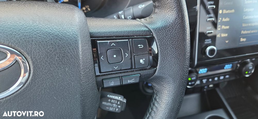 Toyota Hilux 2.8D 204CP 4x4 Double Cab AT Invincible - 28