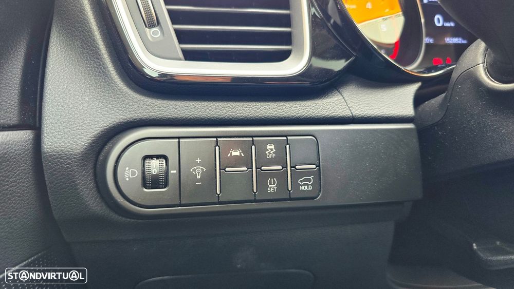 Kia Ceed SW 1.6 CRDi MHEV Drive+SRF - 10