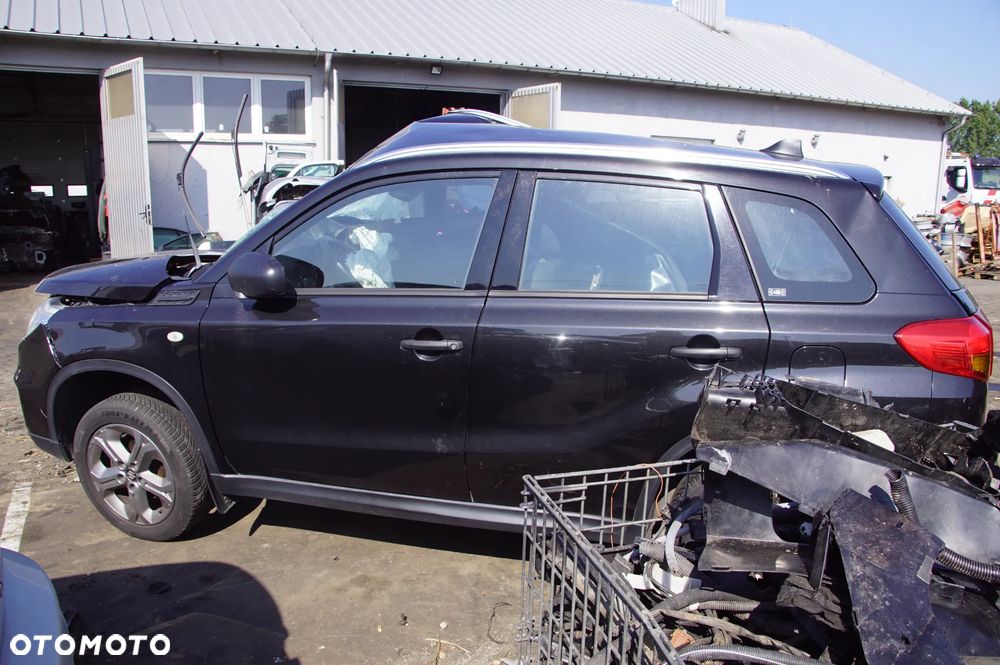 Auto na części - Suzuki Vitara II 1.6 16V 120 KM M16A 20008-54P34 ZCE 2017R Silnik Skrzynia Drzwi Szyba Błotnik Zderzak Lampa Klapa Lusterko Klamka Deska Kokpit Sterownik Moduł Czujnik Licznik Lewarek Kierownica - 5