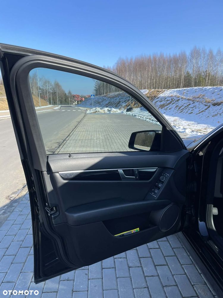 Mercedes-Benz Klasa C 200 d 7G-TRONIC - 9
