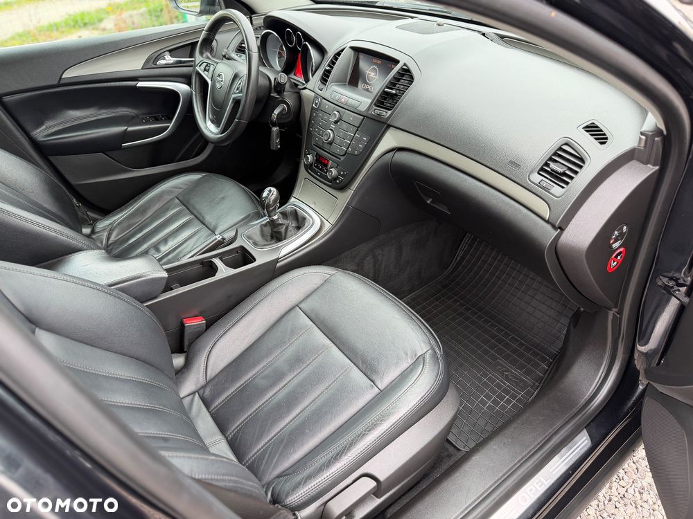 Opel Insignia - 22