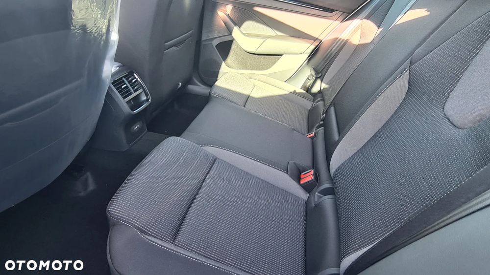 Skoda Octavia 1.5 TSI e-TEC DSG Edition - 8