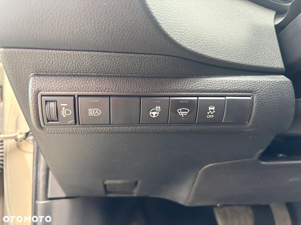 Suzuki Swace - 12