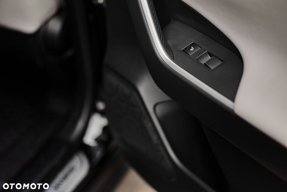 Toyota RAV4 2.5 Hybrid Executive 4x2 - 26