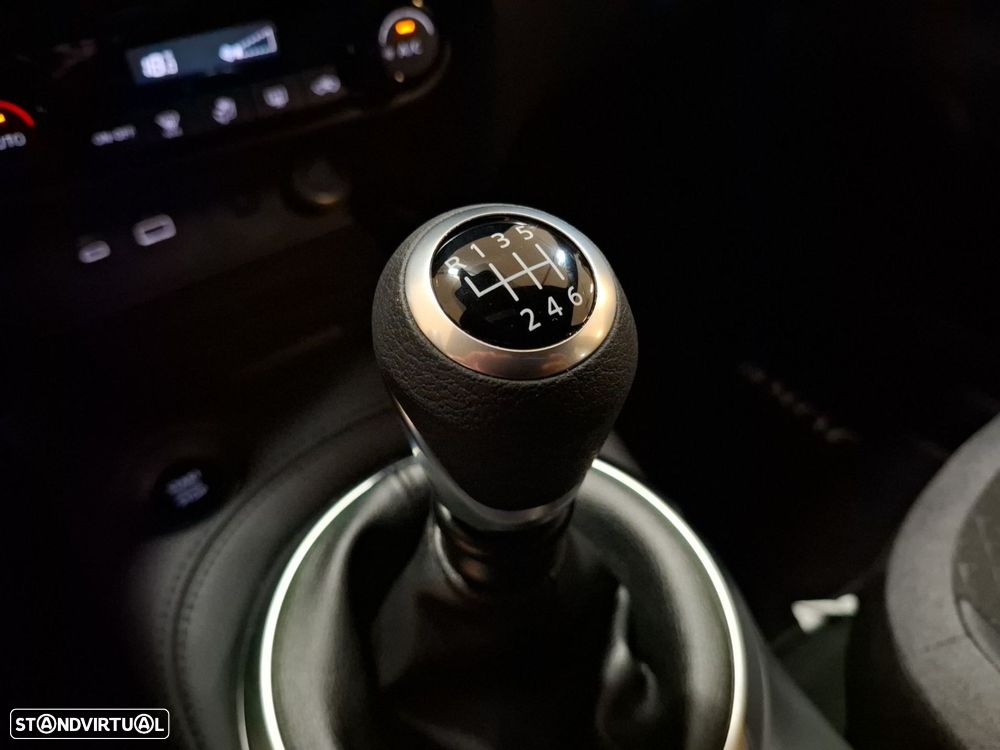 Nissan Juke 1.0 DIG-T N-Connecta - 18