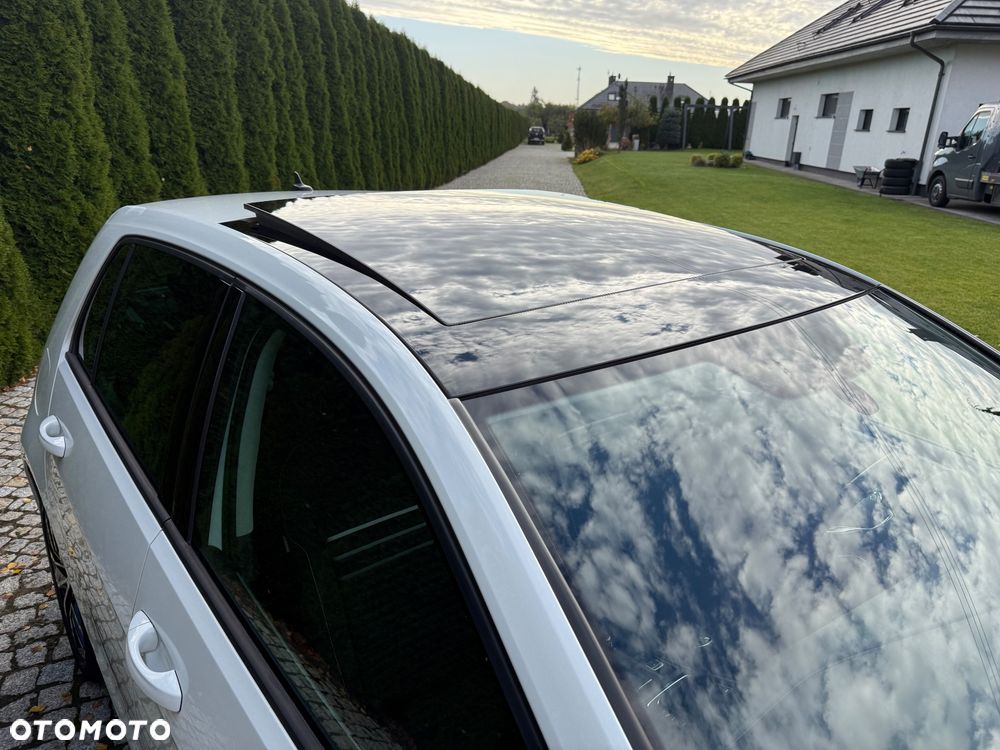 Volkswagen Golf 1.2 TSI BlueMotion Technology Cup - 24