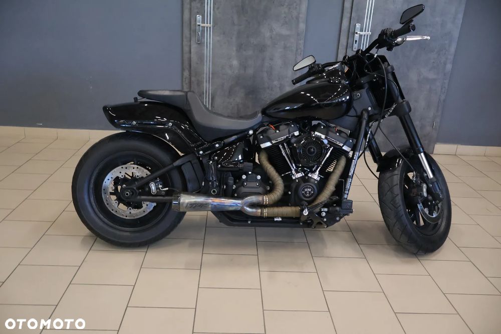 Harley-Davidson Softail Fat Bob - 11