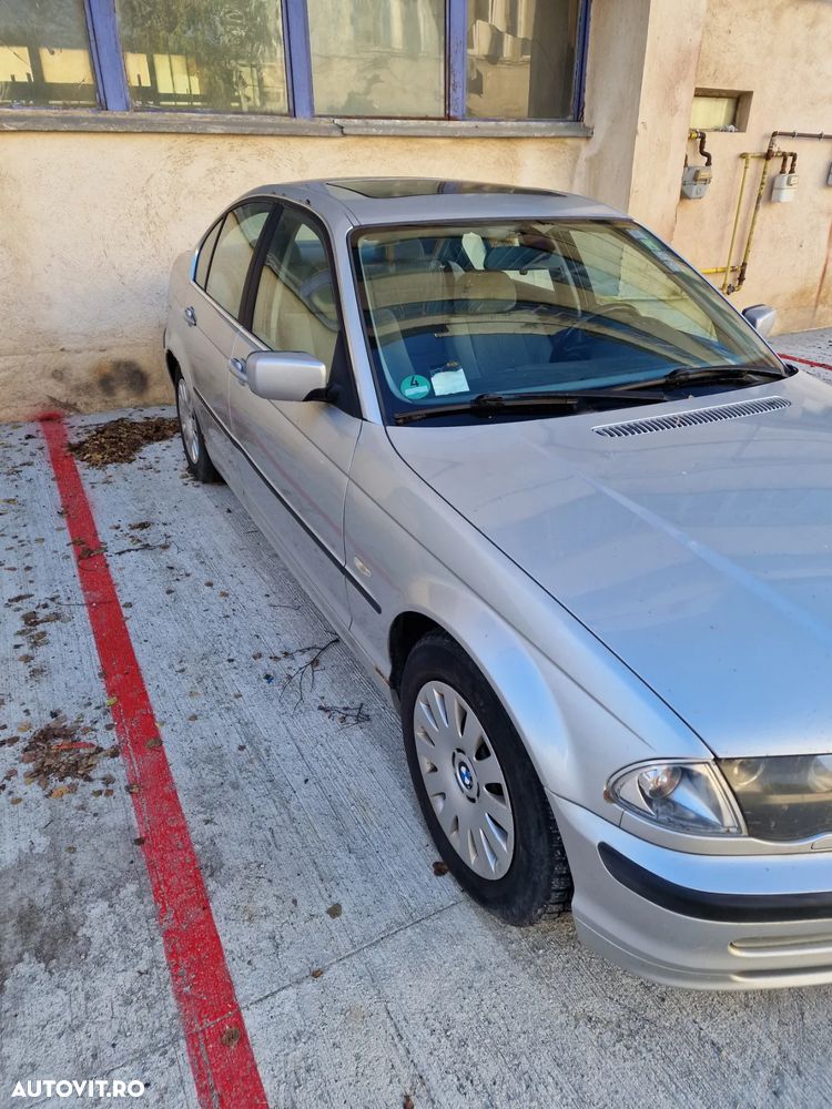 BMW Seria 3 320i - 26