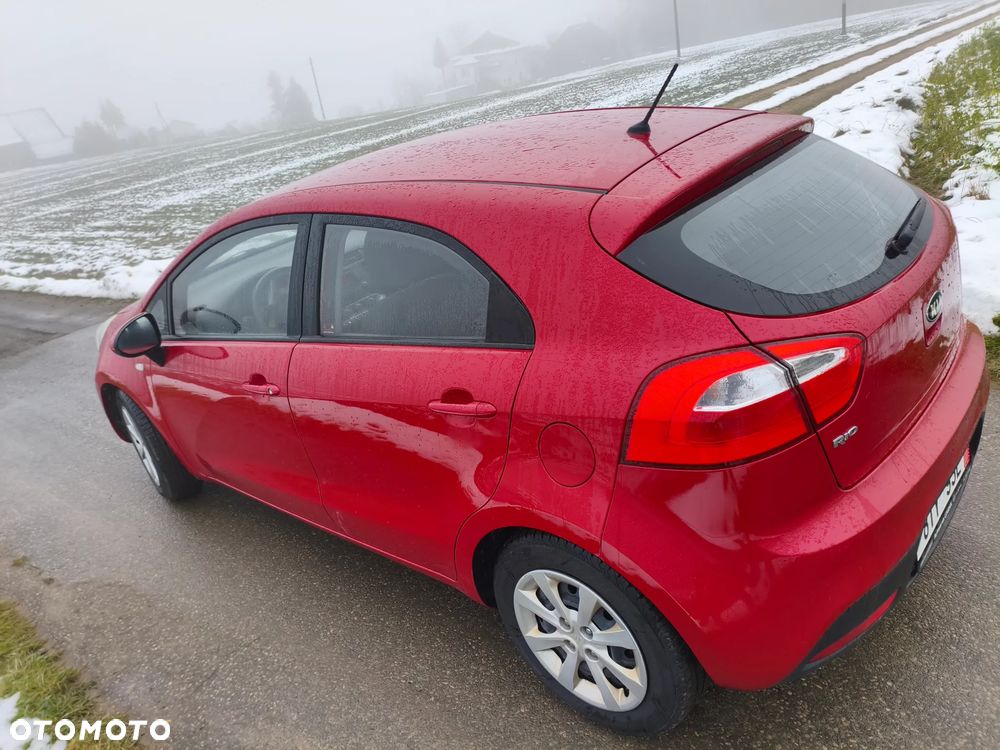 Kia Rio 1.2 Attract - 5