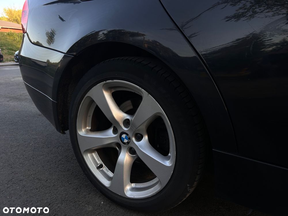 BMW Seria 3 318d - 23