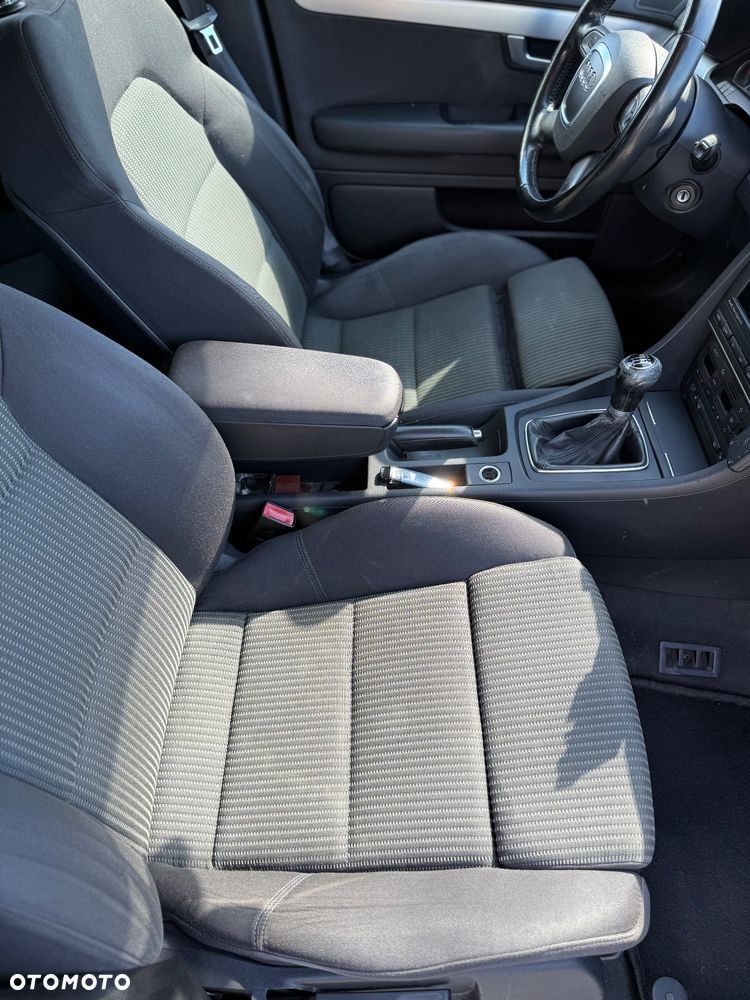 Audi A4 Avant 2.0 TDI DPF - 14