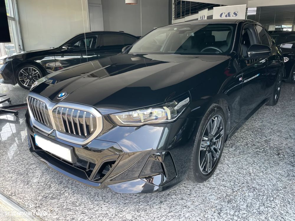 BMW 520 d Pack Desportivo M - 26