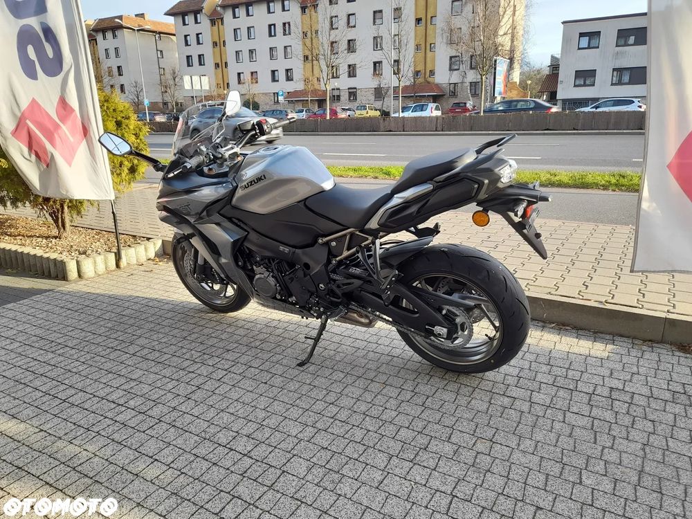 Suzuki GSX 1000 - 2