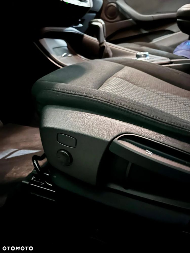 BMW X1 - 17