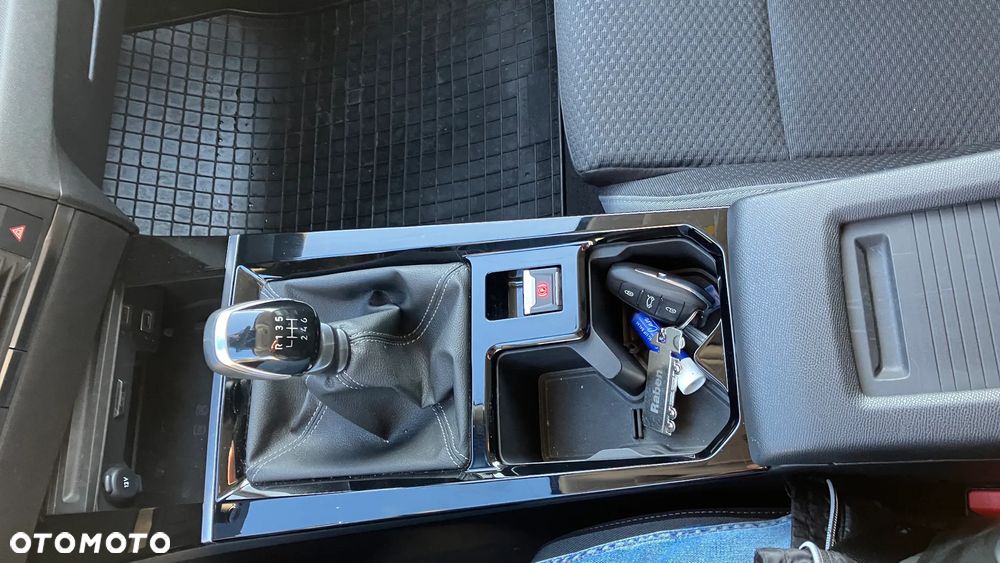 Opel Astra VI 1.2 T Edition S&S - 9