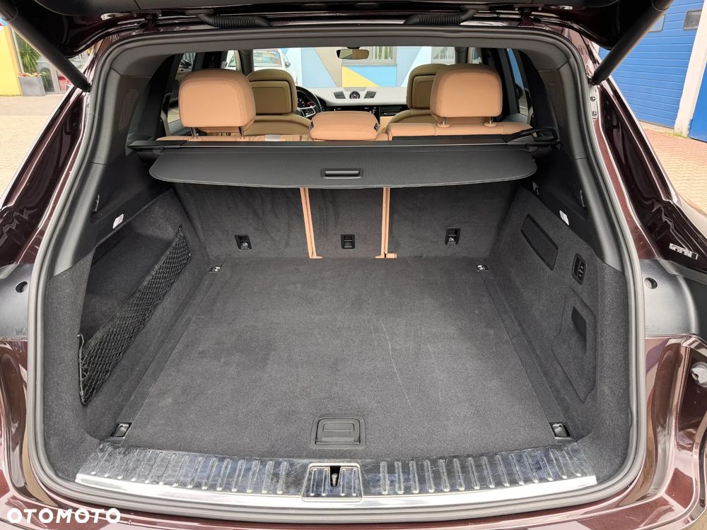 Porsche Cayenne Platinum Edition - 9