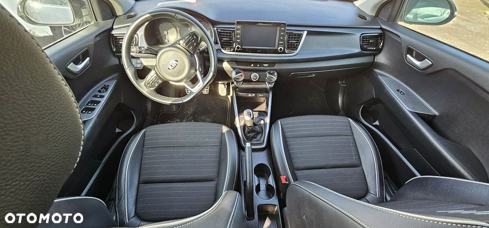 Kia Rio - 16