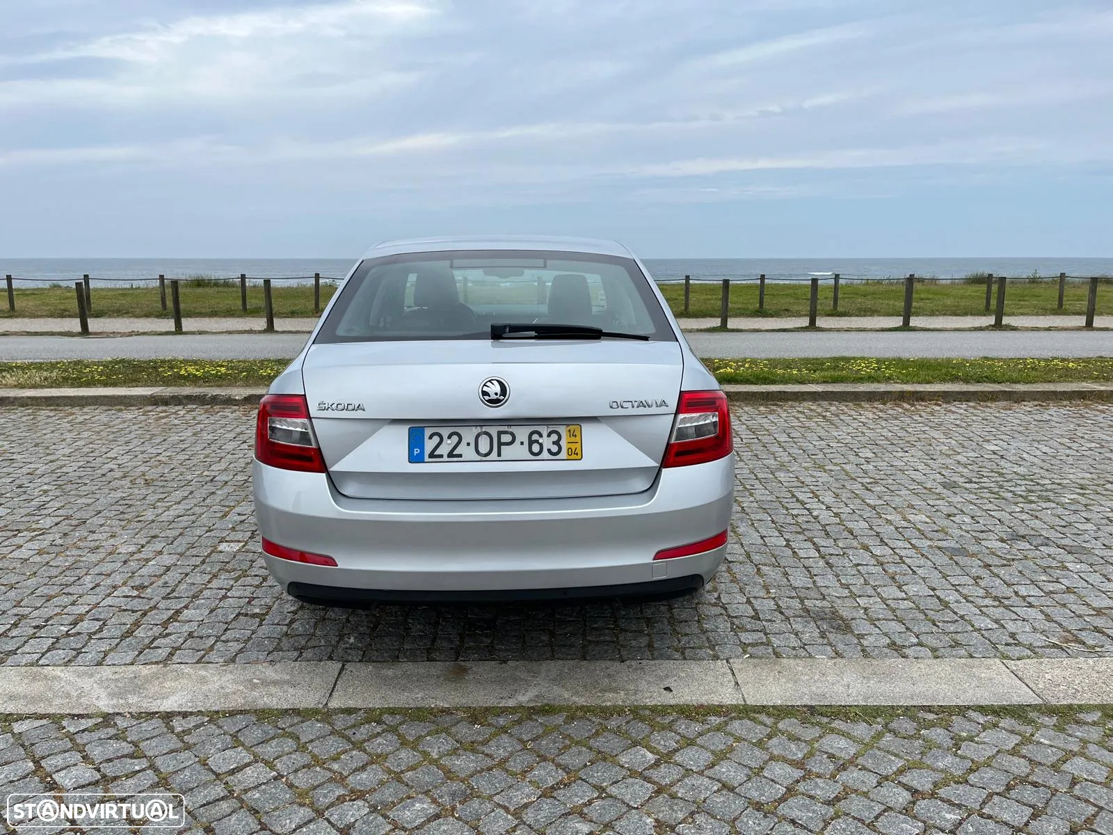 Skoda Octavia 2.0 TDI Elegance DSG - 3