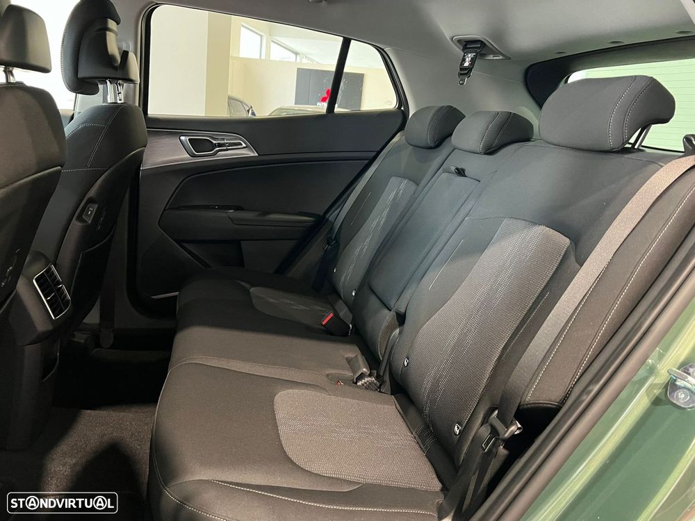 Kia Sportage 1.6 T-GDI Drive - 12