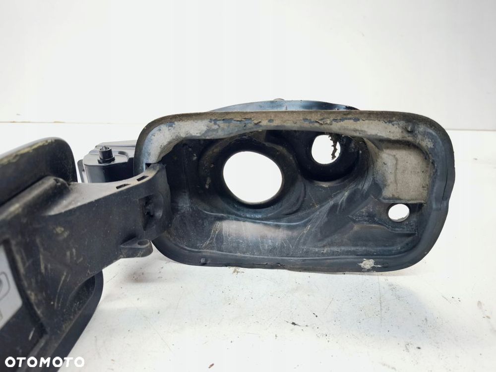 KLAPKA WLEWU PALIWA AUDI A4 B9 8W0809906A LX7R - 5