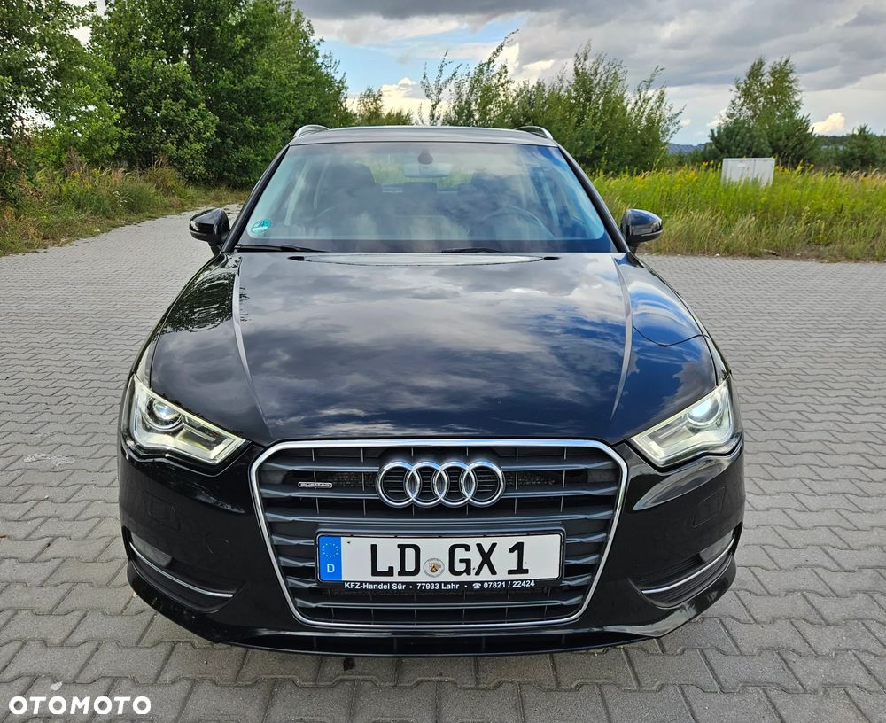 Audi A3 Sportback 2.0 TDI quattro Attraction - 2