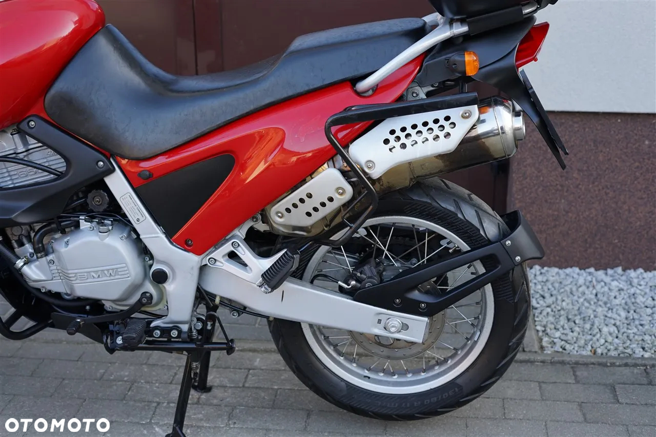 BMW F - 21