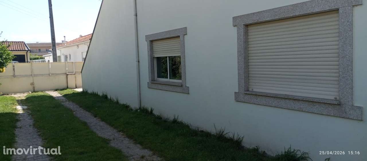 Moradia T3 , Brito - Guimarães - Grande imagem: 4/9