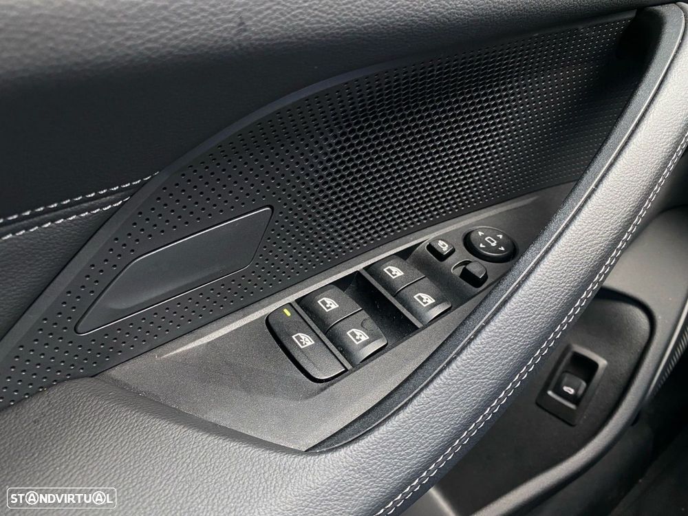 BMW i4 eDrive40 Pack Desportivo M Pro — fotografia 15