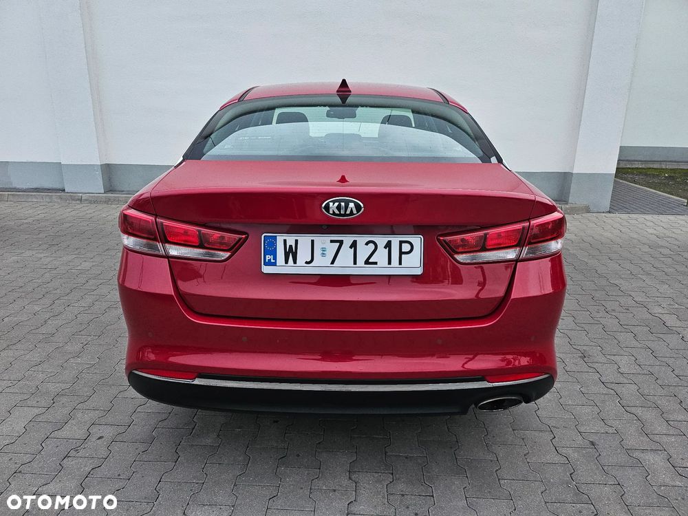 Kia Optima 2.0 L - 4