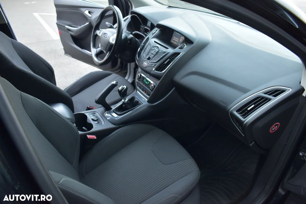 Ford Focus 1.6 TDCI DPF Titanium - 14