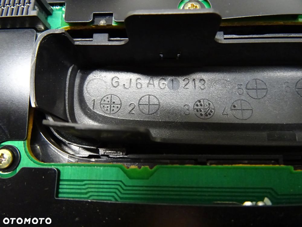 MAZDA 6 02-05 KOMBI 2.0D RADIO RADIOODTWARZACZ - 6