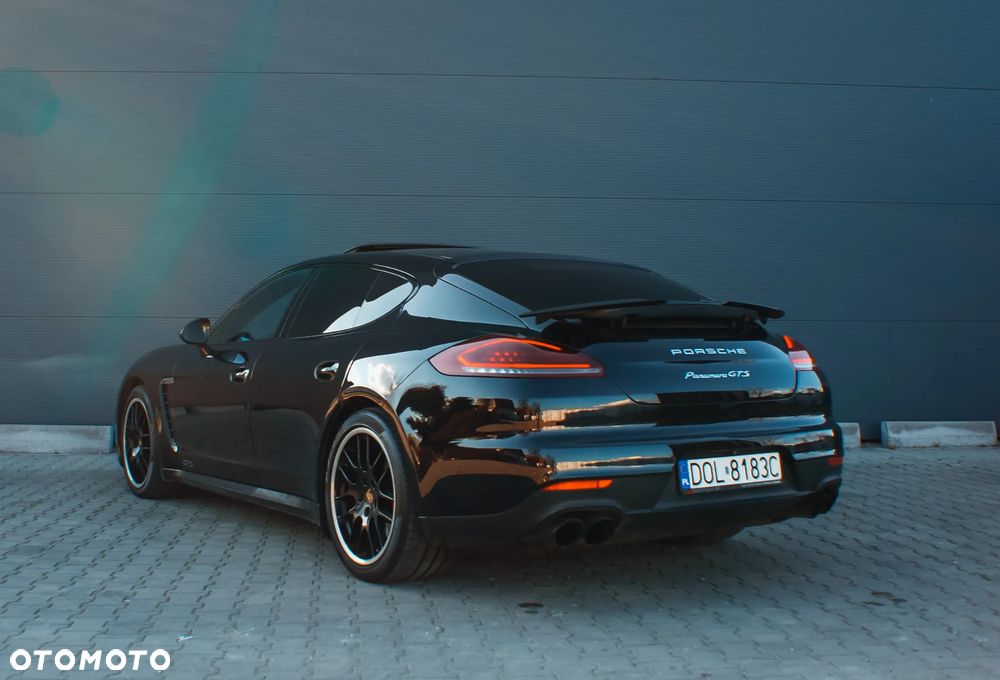 Porsche Panamera GTS - 8