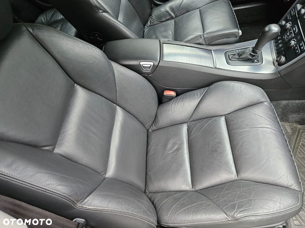 Volvo V70 2.4 Summum - 32