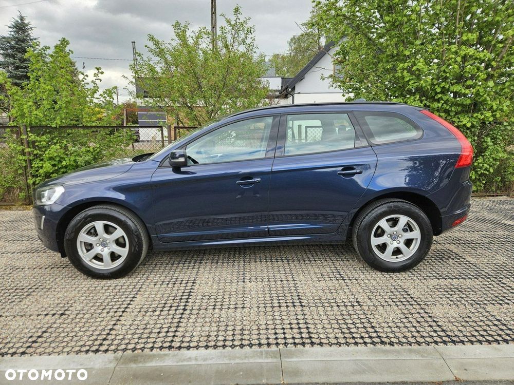 Volvo XC 60 D3 Momentum - 3