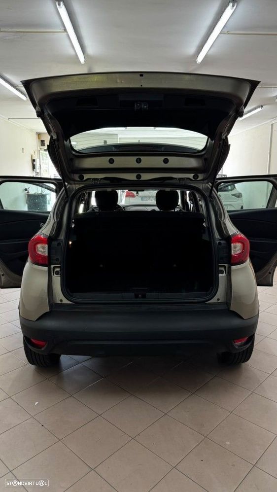 Renault Captur 1.5 dCi Exclusive - 11