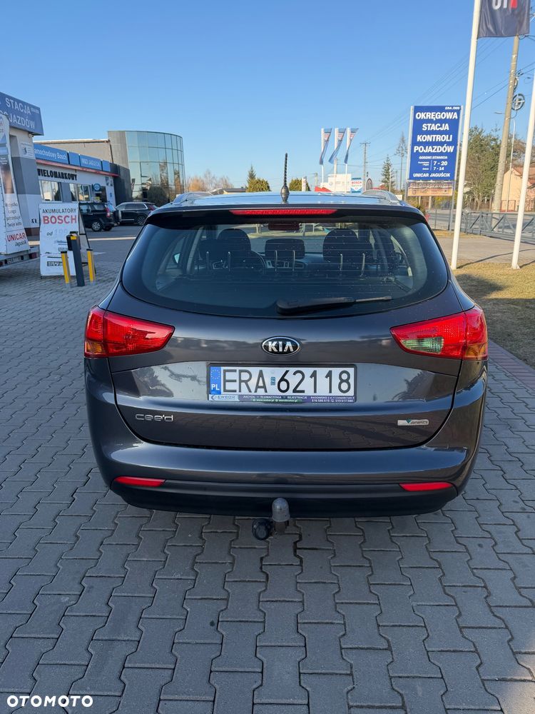 Kia Ceed 1.6 GDI ISG Dream Team Edition - 5