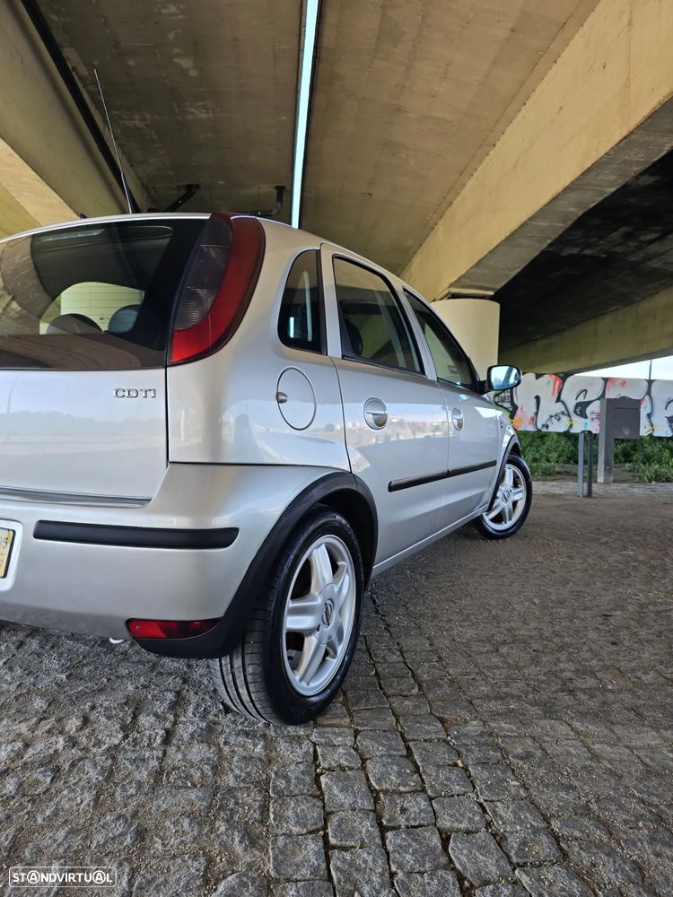 Opel Corsa 1.3 CDTi Enjoy - 18