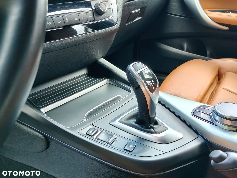 BMW Seria 1 120i Sport-Aut M Sport - 9
