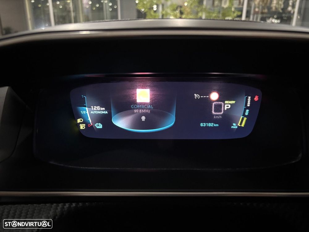 Peugeot e-2008 50 kWh GT Line - 7