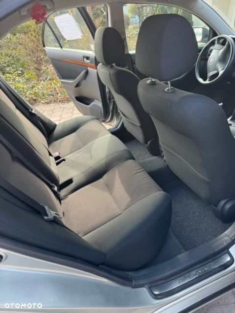 Toyota Avensis 2.0 VVT-i Sol plus - 8