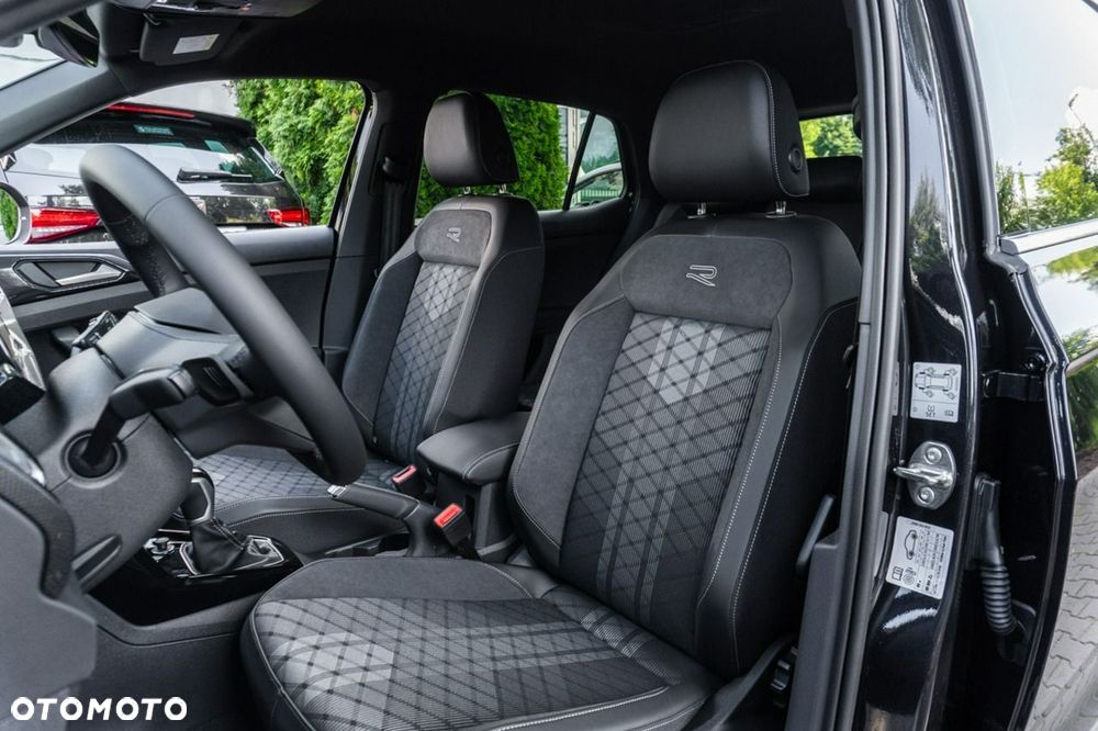 Volkswagen T-Cross - 15