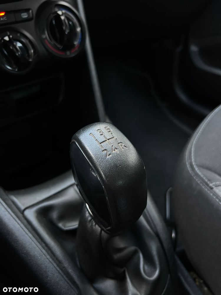 Peugeot 208 - 20