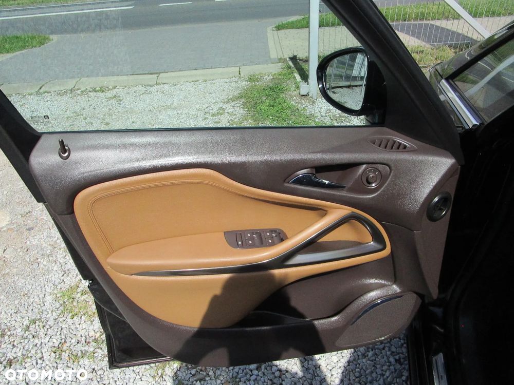 Opel Zafira Tourer 1.4 Turbo Innovation - 17