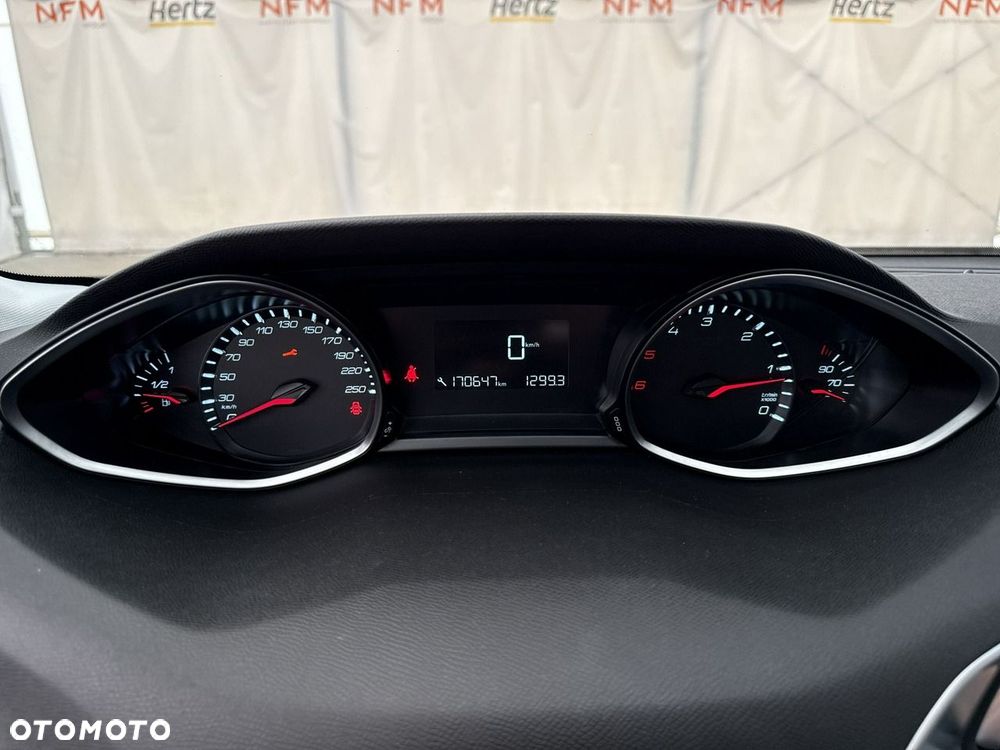 Peugeot 308 - 16