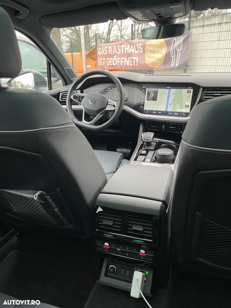 Volkswagen Touareg 3.0 V6 e-Hybrid 4Motion Aut. Elegance - 13