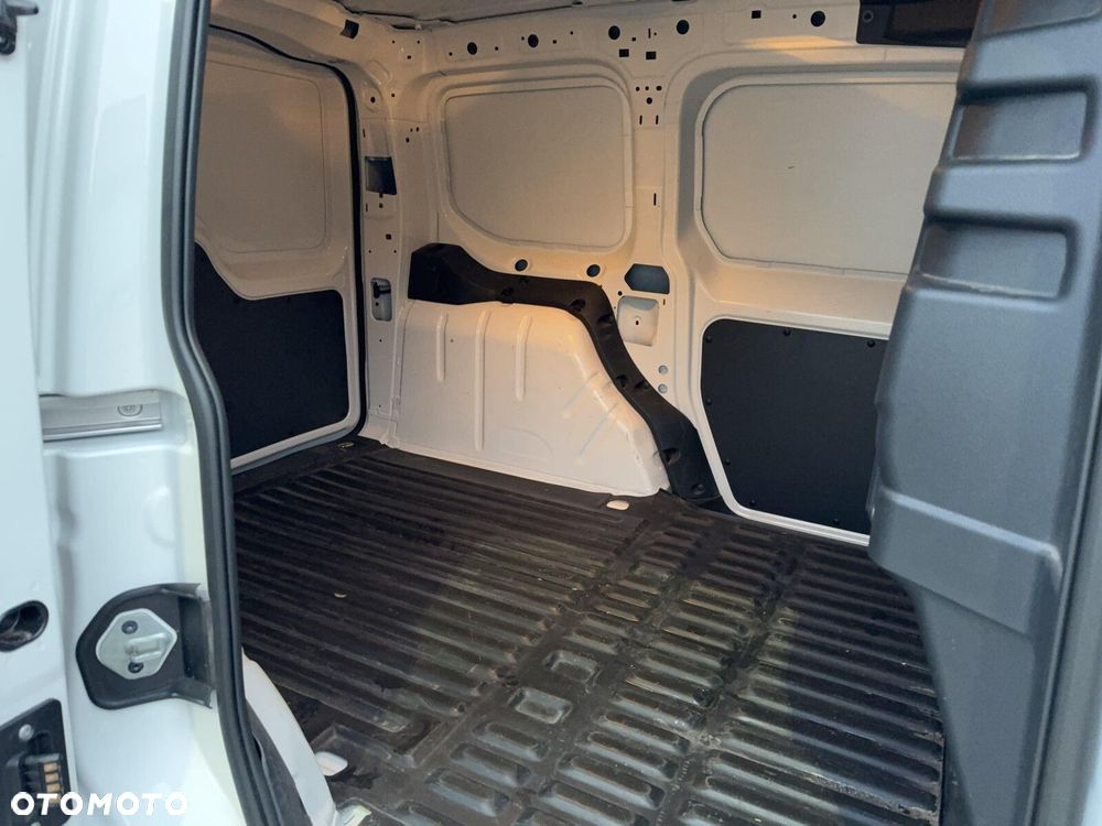 Volkswagen Caddy - 17