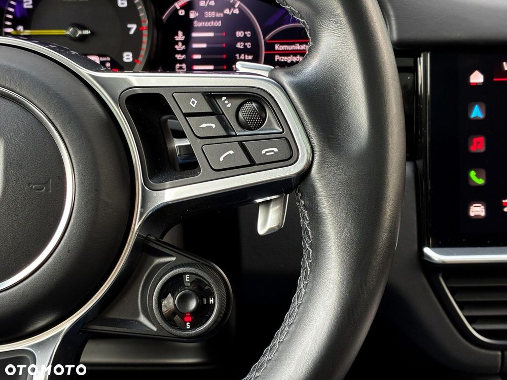 Porsche Cayenne - 20