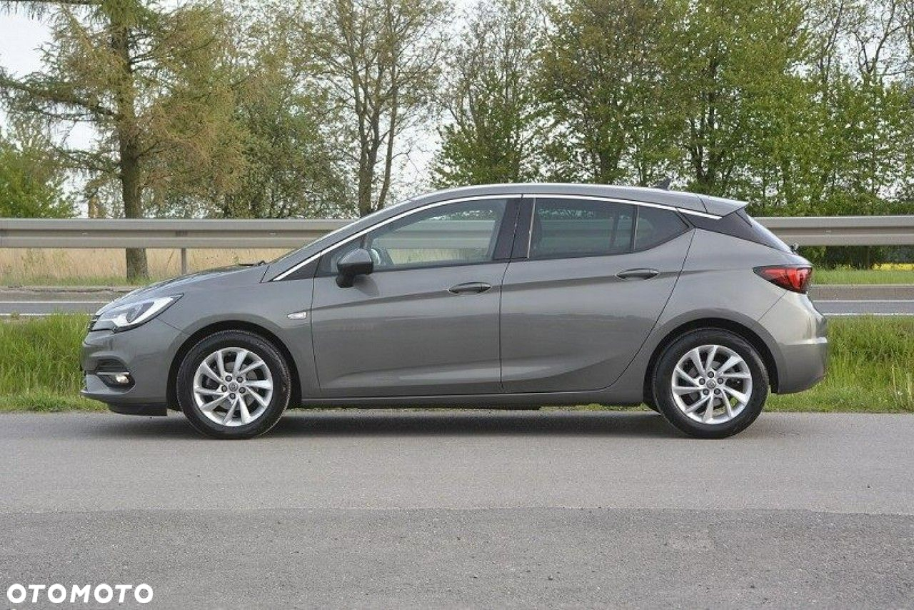 Opel Astra 1.2 Turbo Elegance - 3