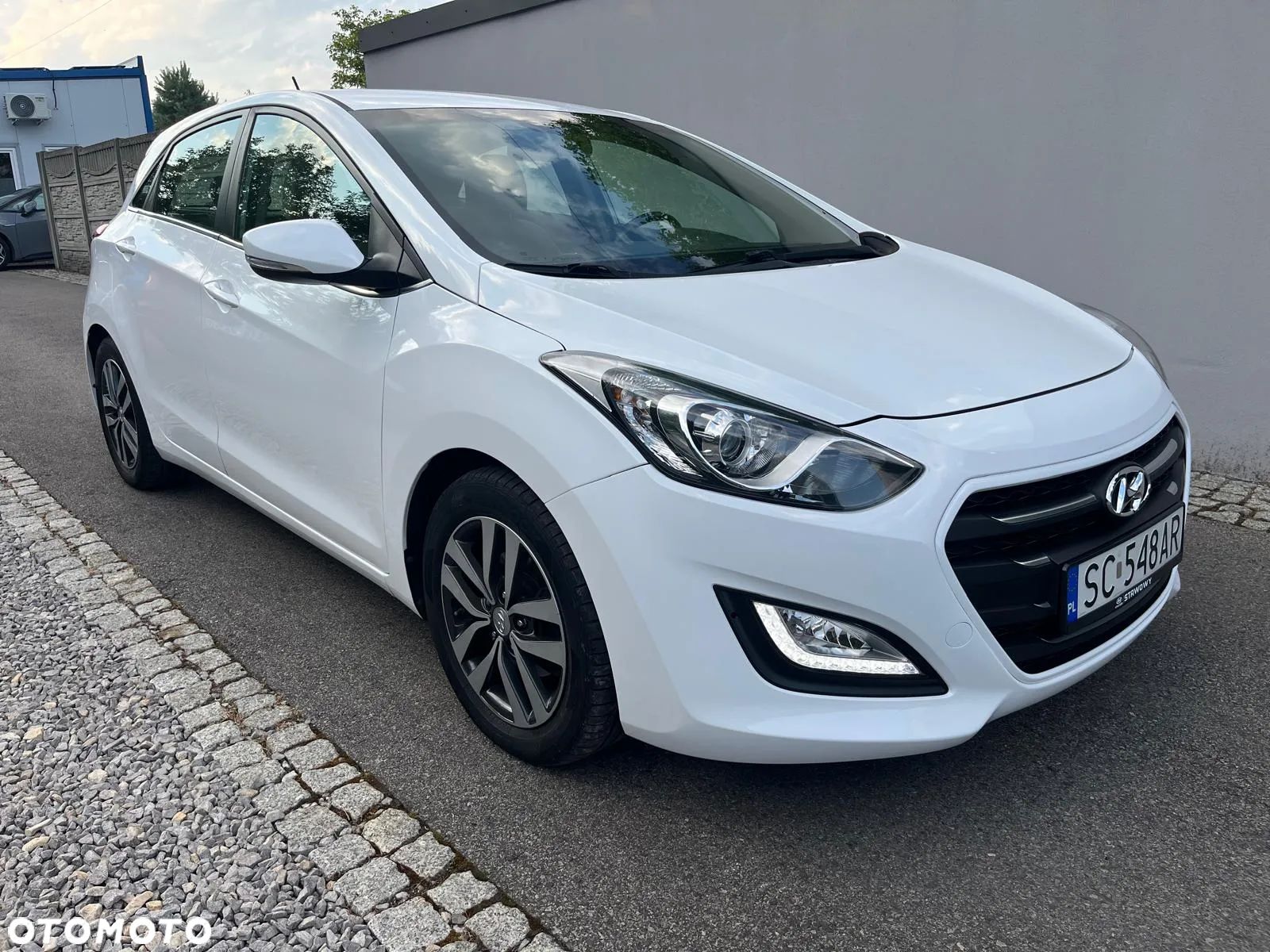 Hyundai i30 1.6 CRDi BlueDrive Comfort DCT - 1
