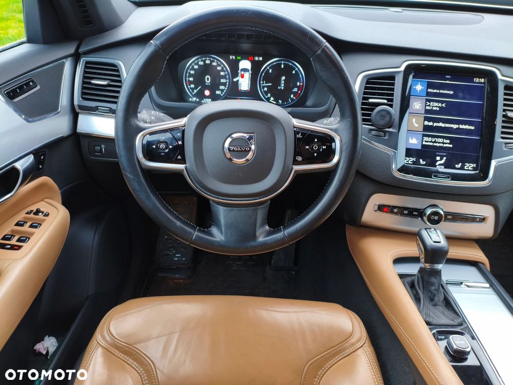 Volvo XC 90 D5 AWD Geartronic Momentum - 10